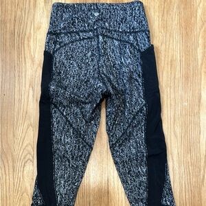 Lululemon yoga pants